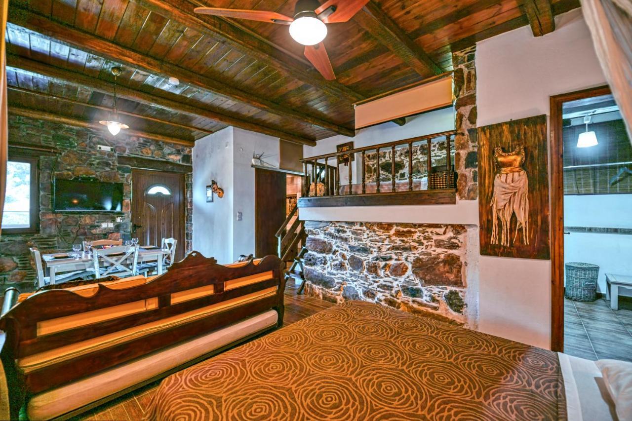 "Pefkopetro" Traditional House Keramoti  Exterior photo